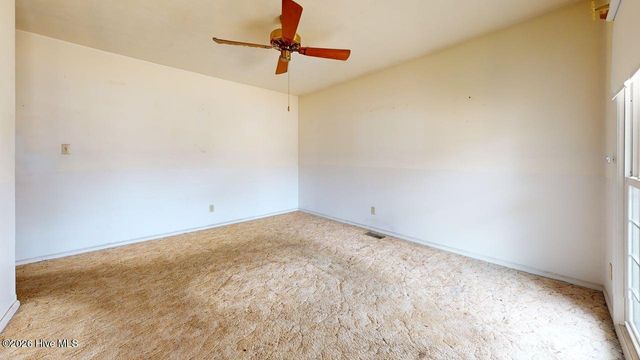 30 Berkshire Drive, Jacksonville, NC 28546