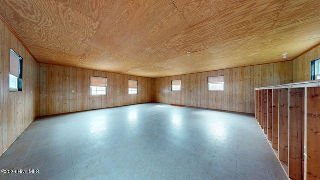 30 Berkshire Drive, Jacksonville, NC 28546