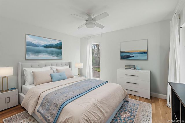 7 Midhampton Court, Quogue, NY 11959