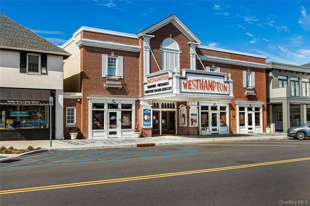 7 Midhampton Court, Quogue, NY 11959