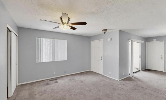 12532 Singing Arrow Avenue SE, Albuquerque, NM 87123