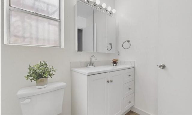 12532 Singing Arrow Avenue SE, Albuquerque, NM 87123