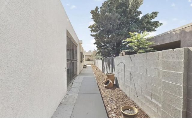 12532 Singing Arrow Avenue SE, Albuquerque, NM 87123