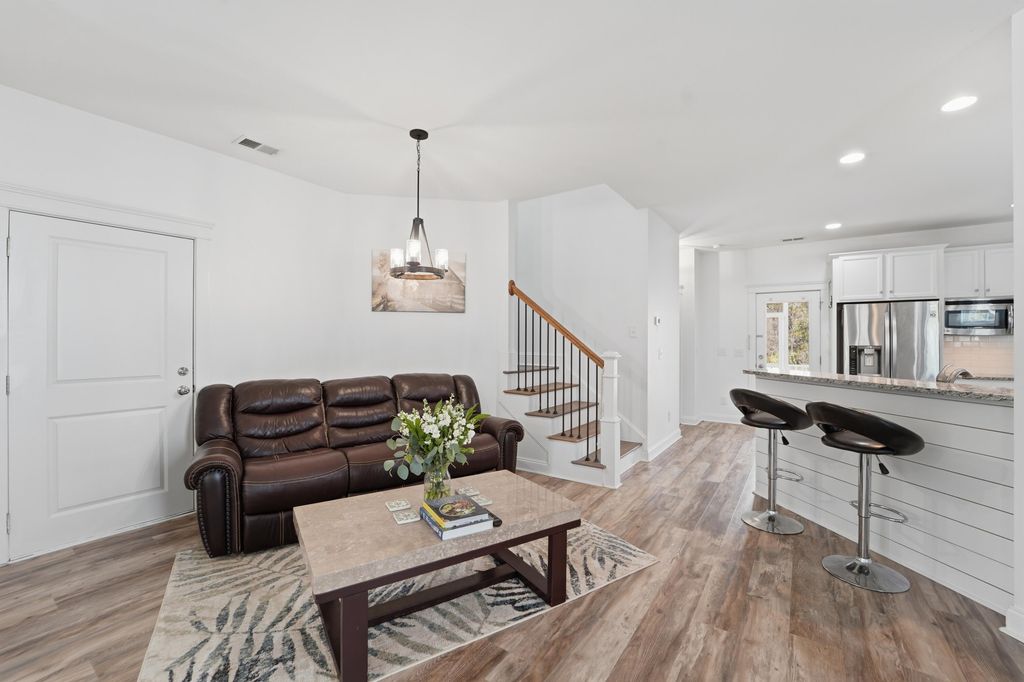 Image 15 of property listing at 3730 Tip Lane, Mount Pleasant, SC 29466