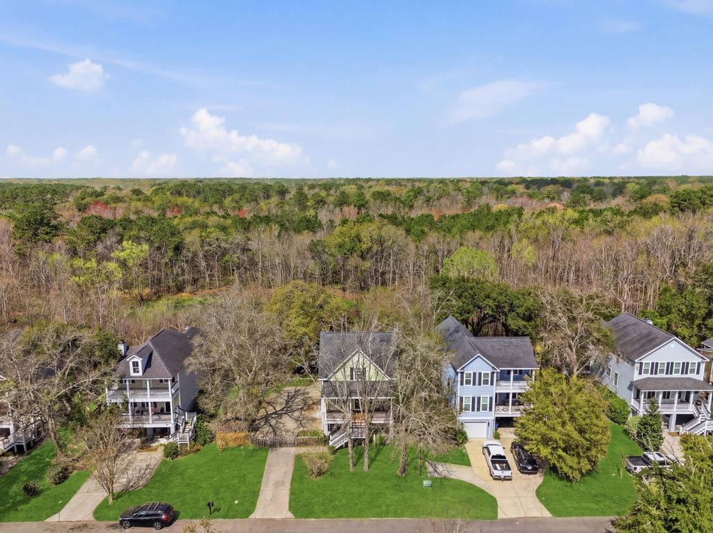 Image 2 of property listing at 3730 Tip Lane, Mount Pleasant, SC 29466