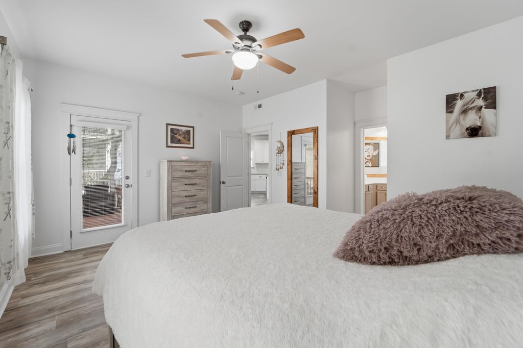 Image 23 of property listing at 3730 Tip Lane, Mount Pleasant, SC 29466