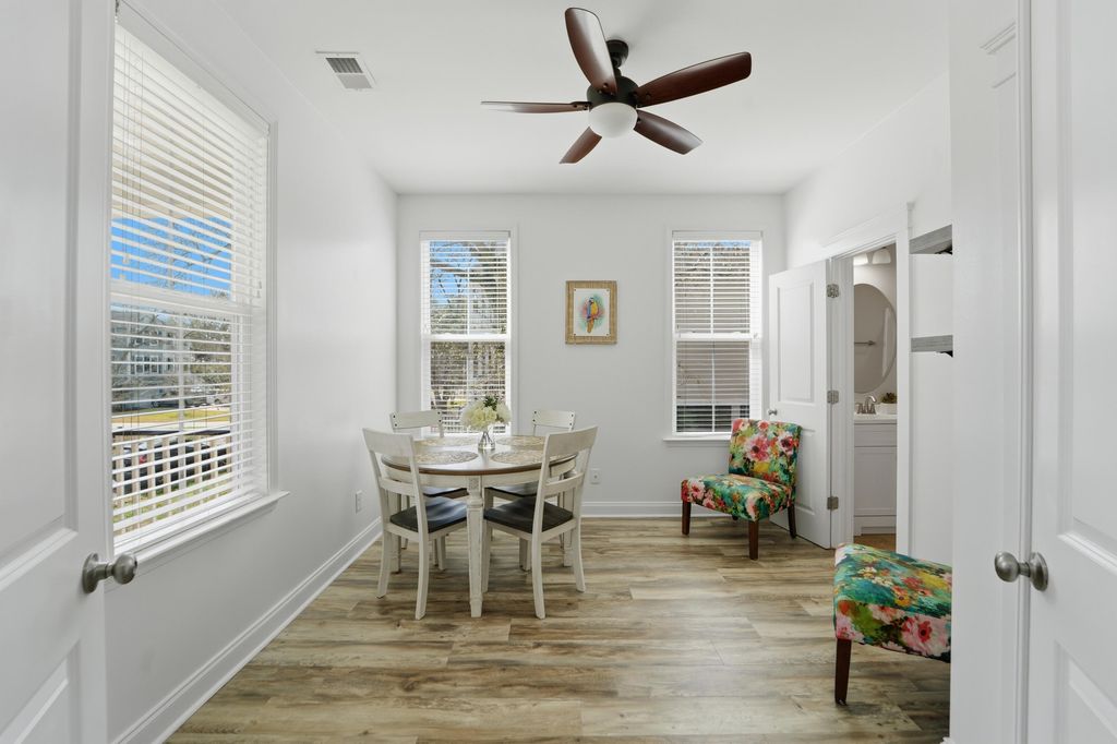 Image 27 of property listing at 3730 Tip Lane, Mount Pleasant, SC 29466