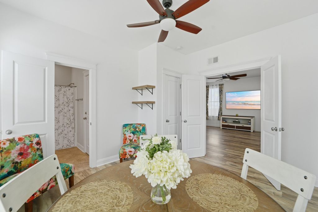 Image 29 of property listing at 3730 Tip Lane, Mount Pleasant, SC 29466