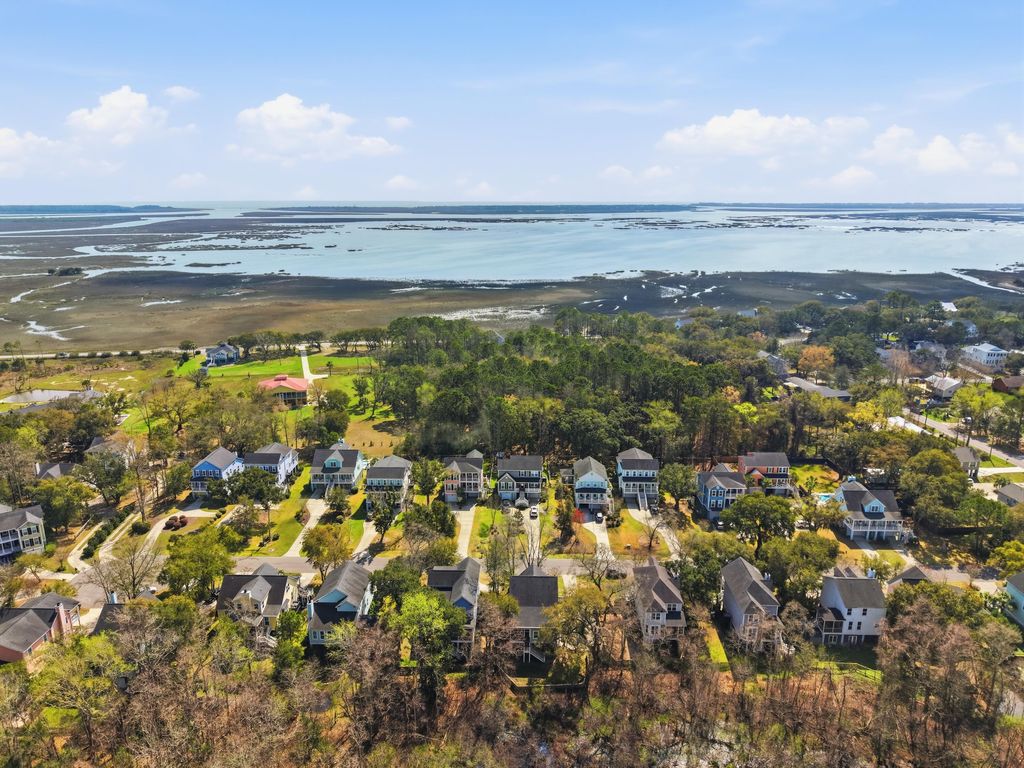 Image 44 of property listing at 3730 Tip Lane, Mount Pleasant, SC 29466