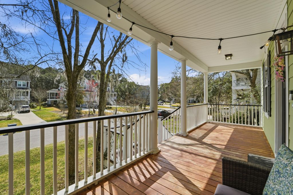Image 6 of property listing at 3730 Tip Lane, Mount Pleasant, SC 29466