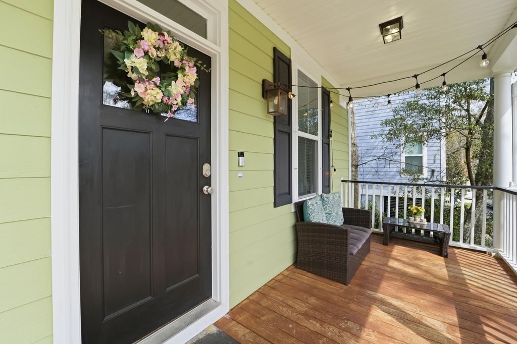 Image 7 of property listing at 3730 Tip Lane, Mount Pleasant, SC 29466