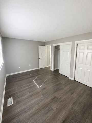 55 David Terrace 14, Norwood, MA 02062