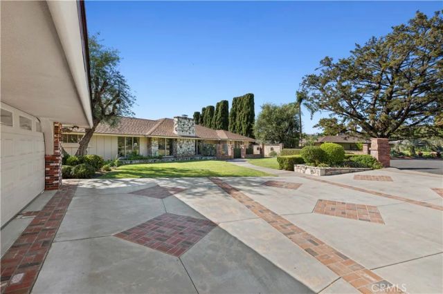 11591 Cielo Place, North Tustin, CA 92705