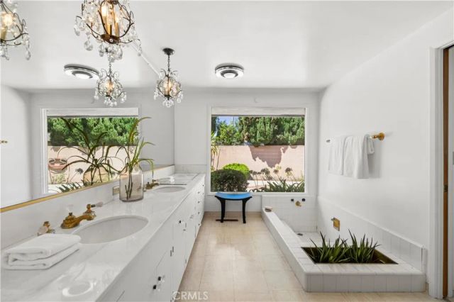11591 Cielo Place, North Tustin, CA 92705