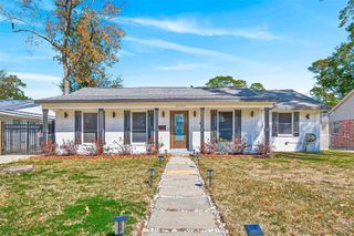 10054 Cedardale Drive, Houston, TX 77055