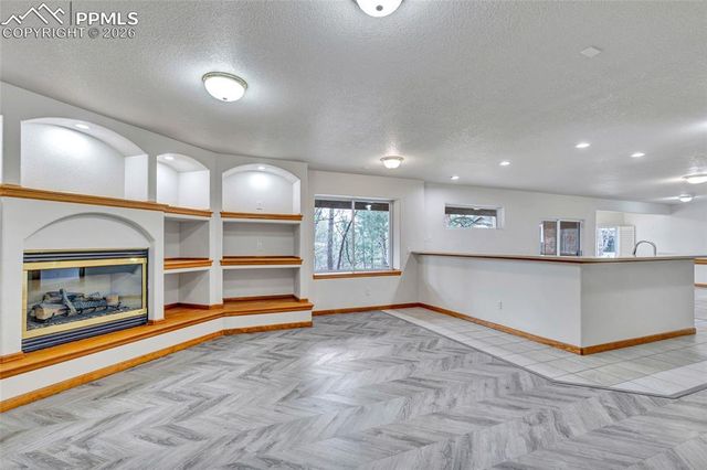 1205 Oakmoor Heights, Colorado Springs, CO 80906