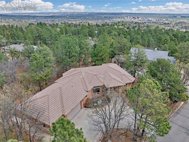 1205 Oakmoor Heights, Colorado Springs, CO 80906