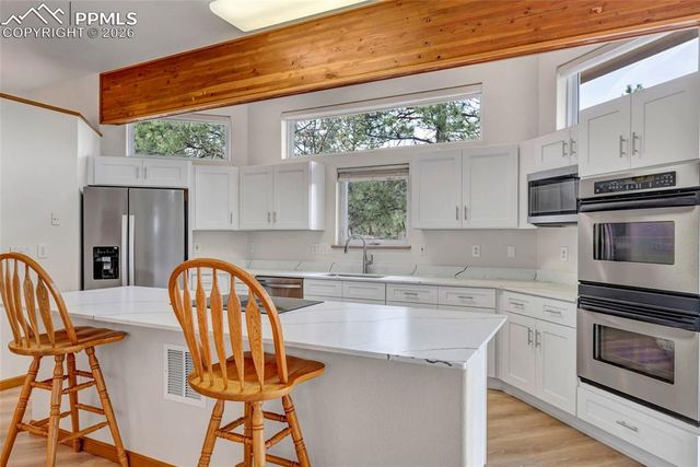 1205 Oakmoor Heights, Colorado Springs, CO 80906