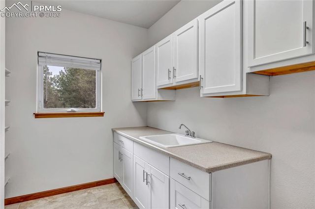 1205 Oakmoor Heights, Colorado Springs, CO 80906