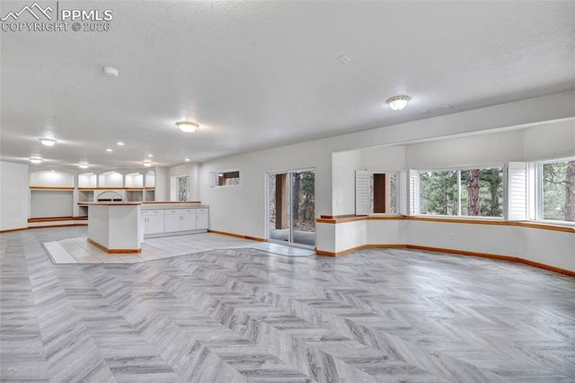 1205 Oakmoor Heights, Colorado Springs, CO 80906