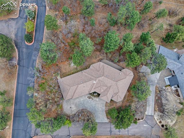 1205 Oakmoor Heights, Colorado Springs, CO 80906