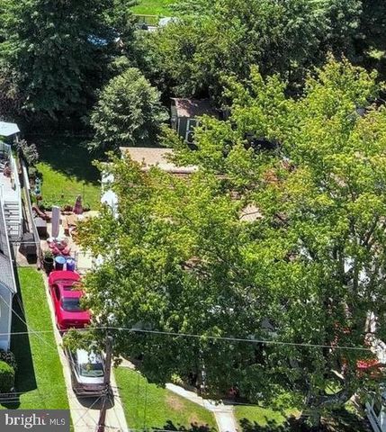 3017 PARKTOWNE RD, Baltimore, MD 21234