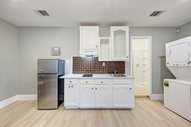 8610 Croydon LOOP, Austin, TX 78748