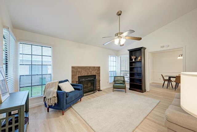 8610 Croydon LOOP, Austin, TX 78748