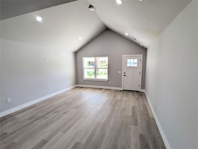 213 S 4th Street, Eufaula, OK 74432