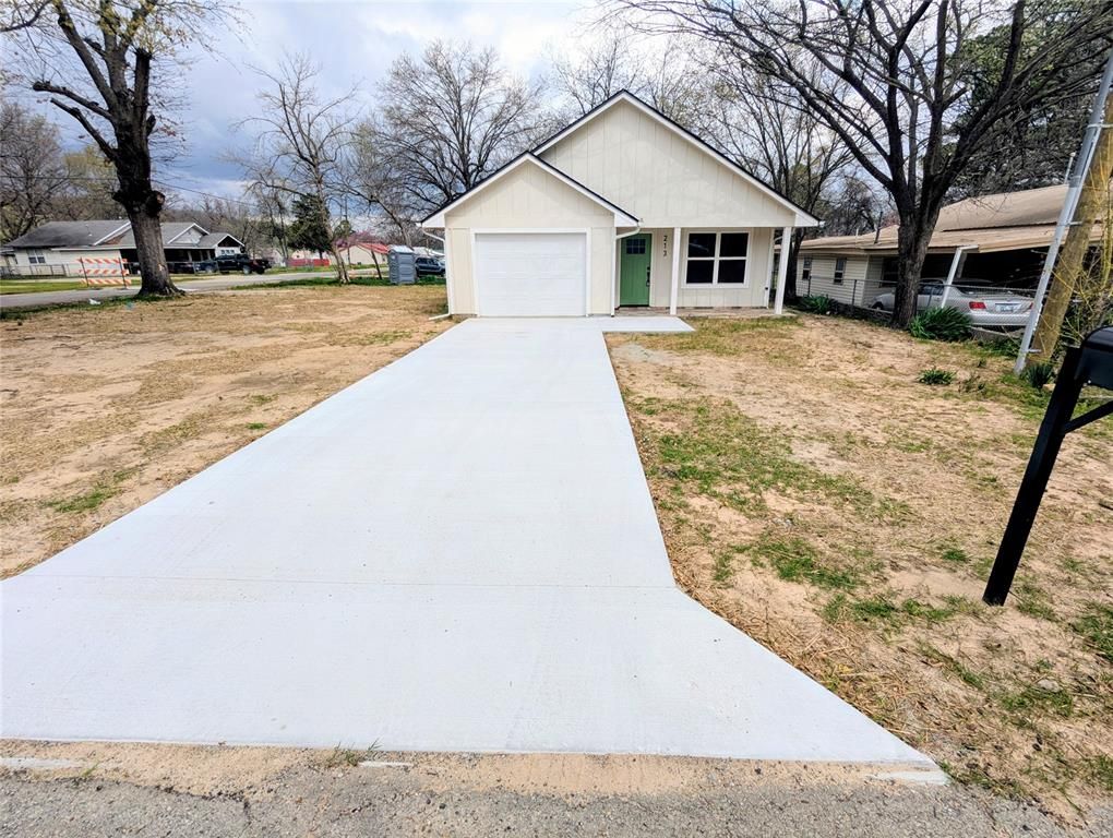 213 S 4th Street, Eufaula, OK 74432