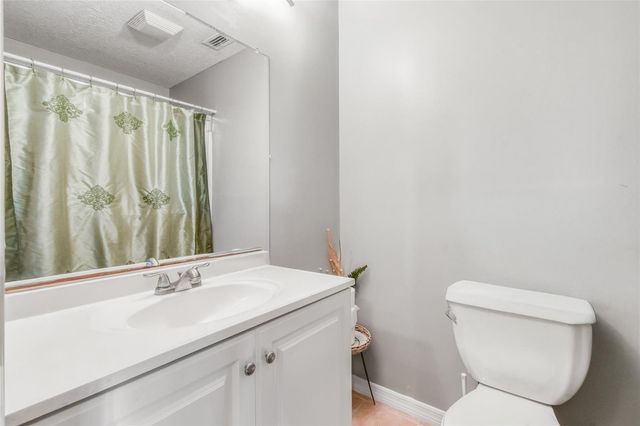118 SW Ray Avenue, Port St. Lucie, FL 34983