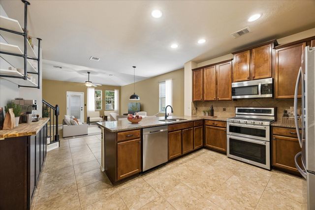 1521 Heep RUN, Buda, TX 78610