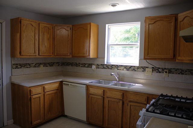 907 S 18th Street, Lafayette, IN 47905