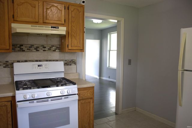 907 S 18th Street, Lafayette, IN 47905