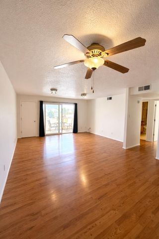 1825 Dartmouth Drive NE APT 205, Albuquerque, NM 87106