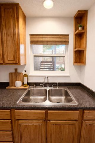 1825 Dartmouth Drive NE APT 205, Albuquerque, NM 87106