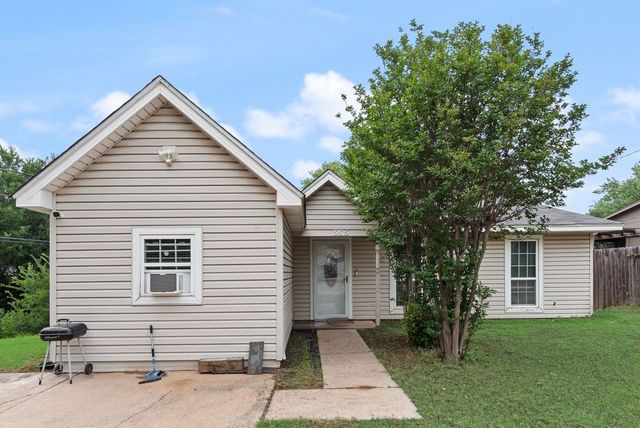 3815 INDIAN WELLS Drive, Arlington, TX 76017