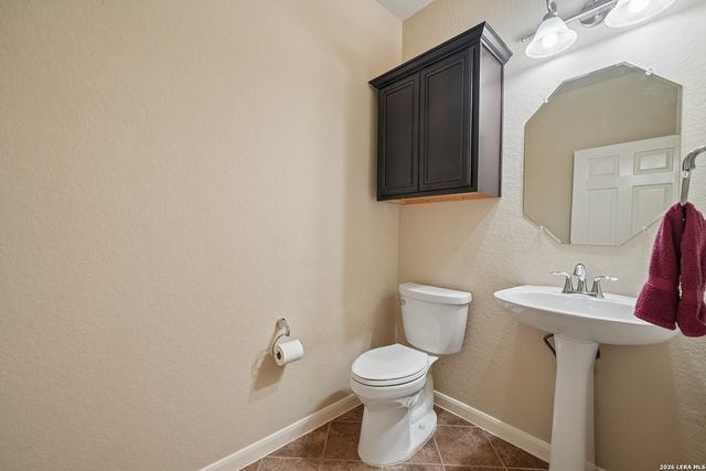 865 Santa Cruz, New Braunfels, TX 78132