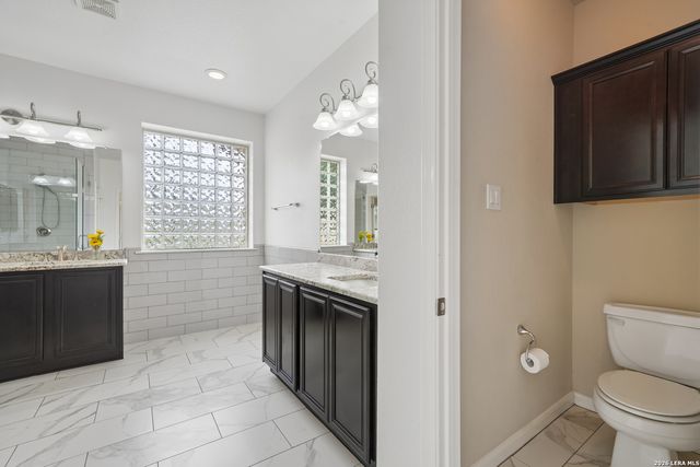865 Santa Cruz, New Braunfels, TX 78132