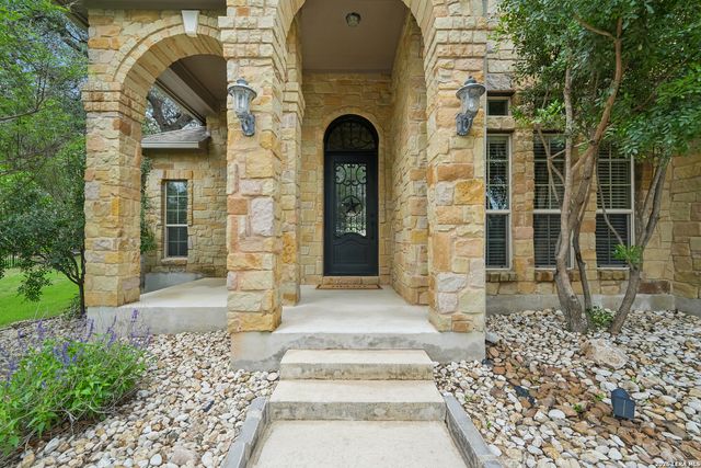 865 Santa Cruz, New Braunfels, TX 78132