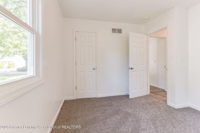 931 Mel Avenue, Lansing, MI 48911