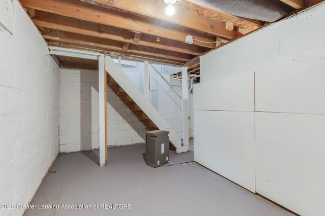 931 Mel Avenue, Lansing, MI 48911