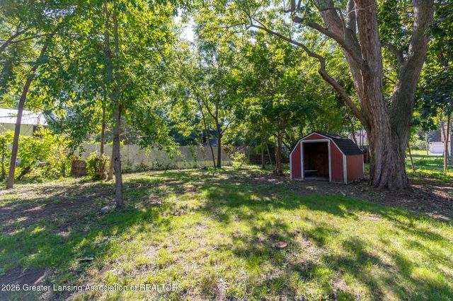 931 Mel Avenue, Lansing, MI 48911