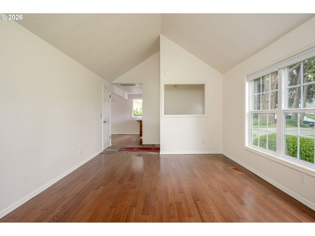 8103 Se CYPRESS Ave, Milwaukie, OR 97267