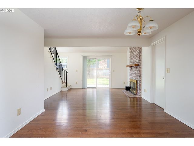 8103 Se CYPRESS Ave, Milwaukie, OR 97267