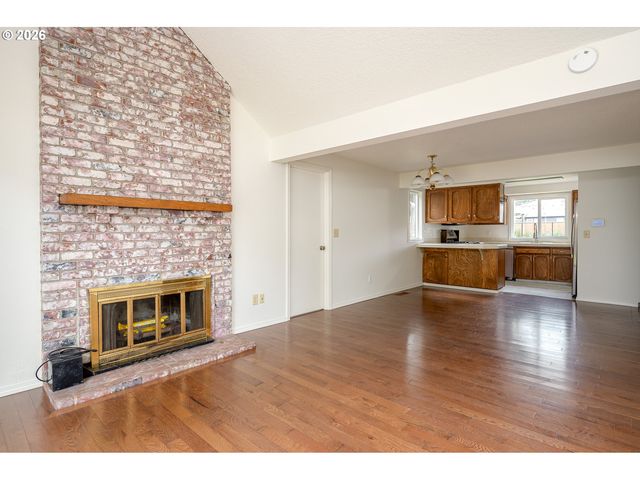 8103 Se CYPRESS Ave, Milwaukie, OR 97267