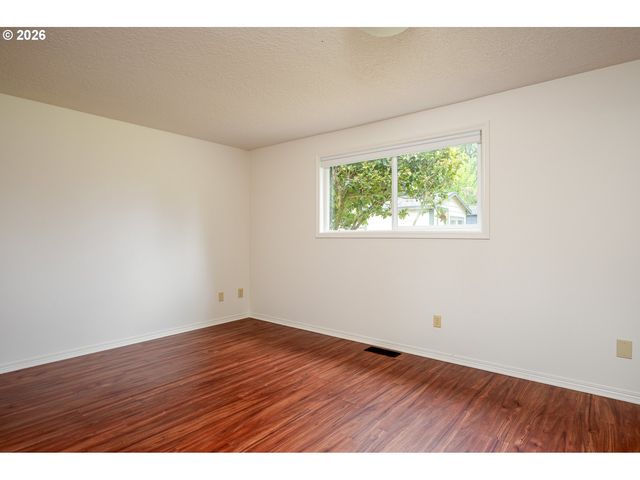 8103 Se CYPRESS Ave, Milwaukie, OR 97267