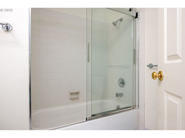 8103 Se CYPRESS Ave, Milwaukie, OR 97267