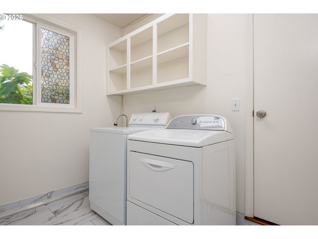 8103 Se CYPRESS Ave, Milwaukie, OR 97267