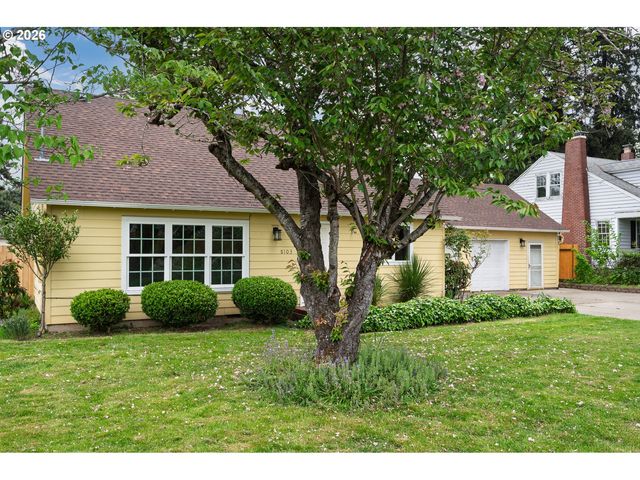 8103 Se CYPRESS Ave, Milwaukie, OR 97267